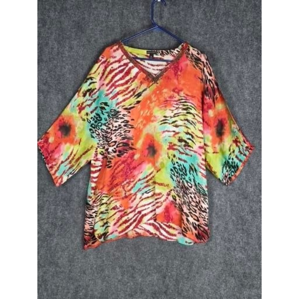 DANA BUCHMAN Women's XL V-Neck Beaded Trim Animal Print Blouse Top Colorful Work